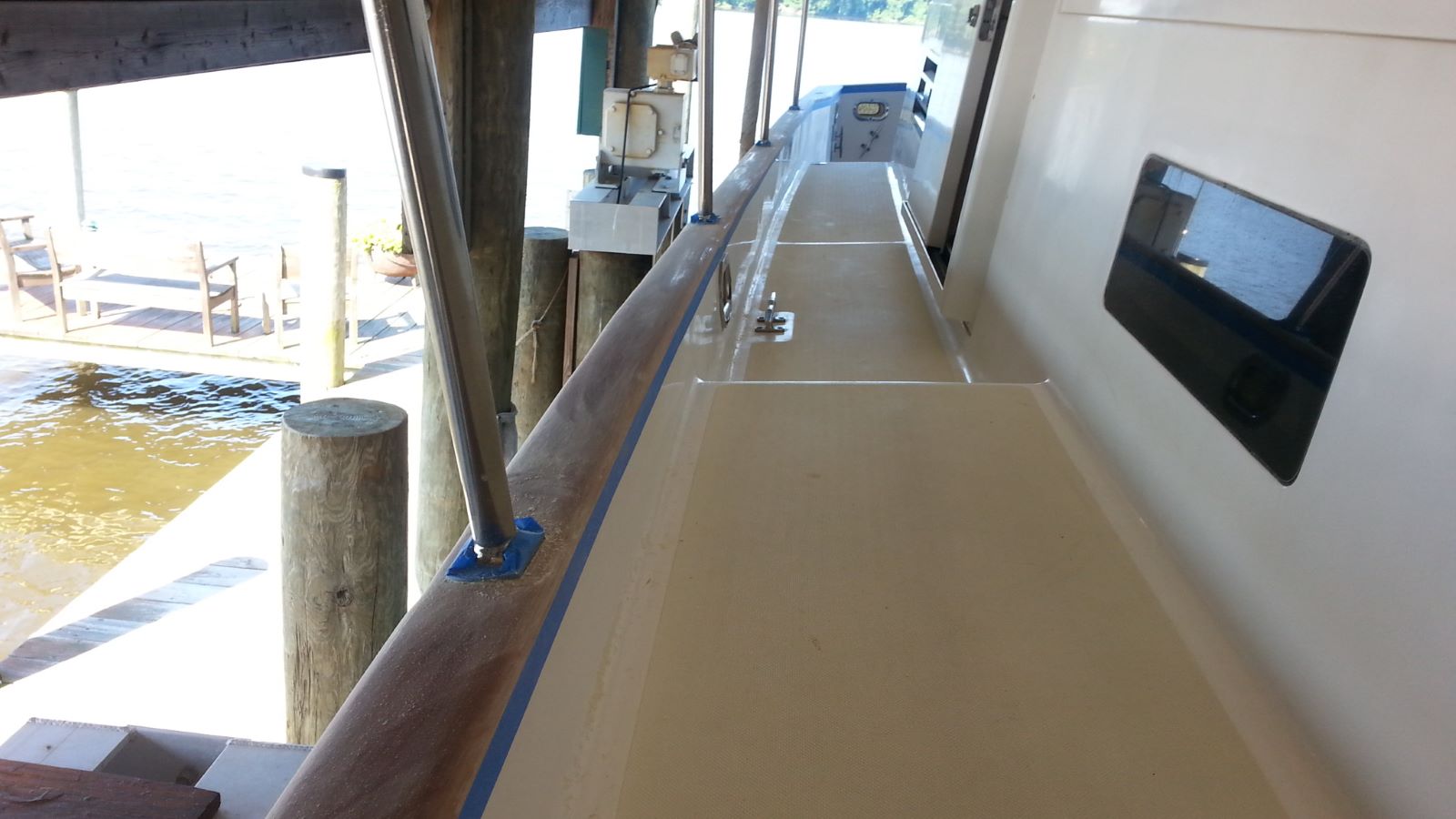 Boat Varnishing in Maryland